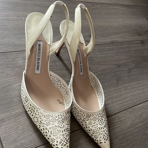 Manolo Blahnik white Slingback Pumps - Picture 10 of 10